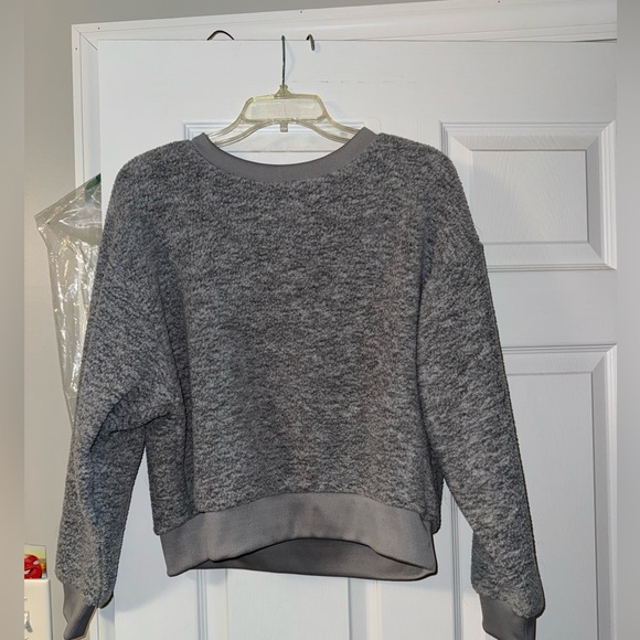 Levi's Other - levi. size small. pullover. never worn. grey.